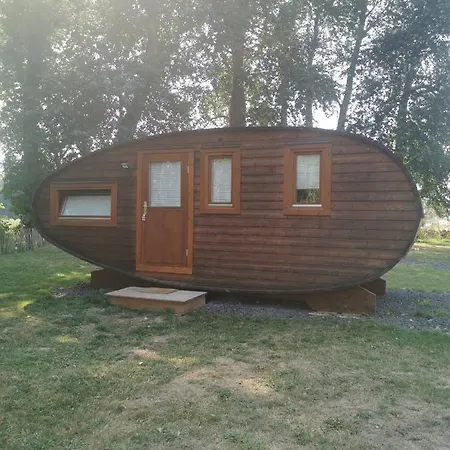 Etape De La Roulotte キャンプ場 Conty